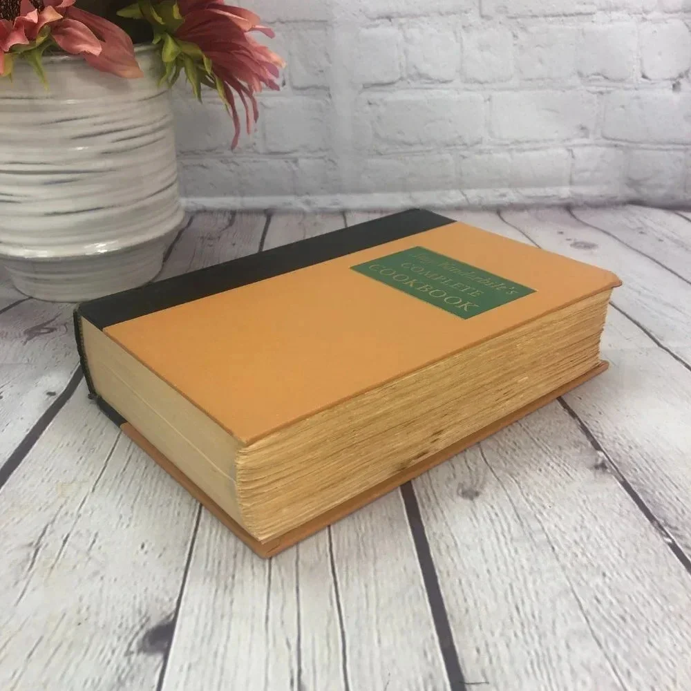 vintage amy vanderbilt's complete cookbook 1961